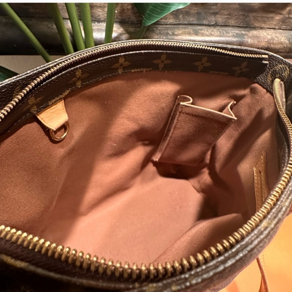 Louis Vuitton💯 - Picture 5 of 10